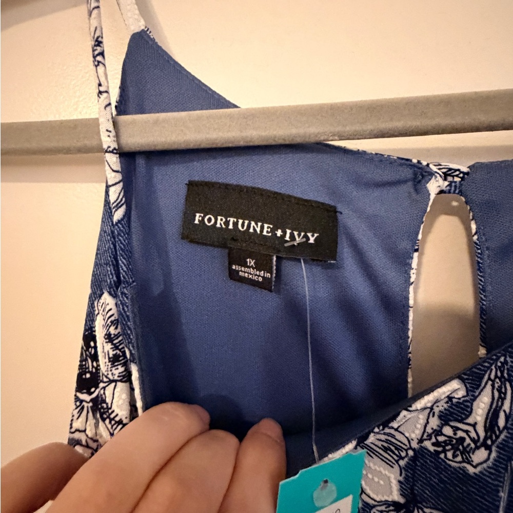 Floral Blue and White Women's Dress - Picture 6 of 6
